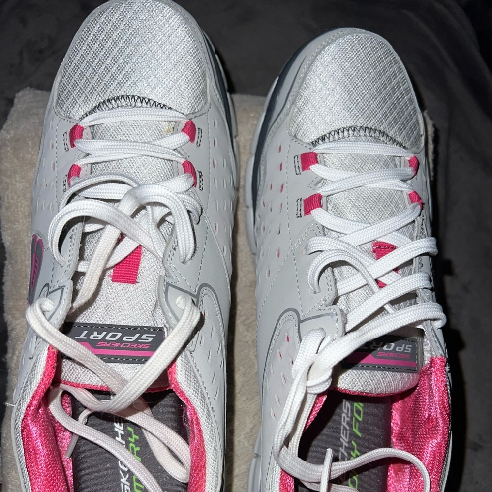 Skechers Memory Foam Athletic Shoes NWOT